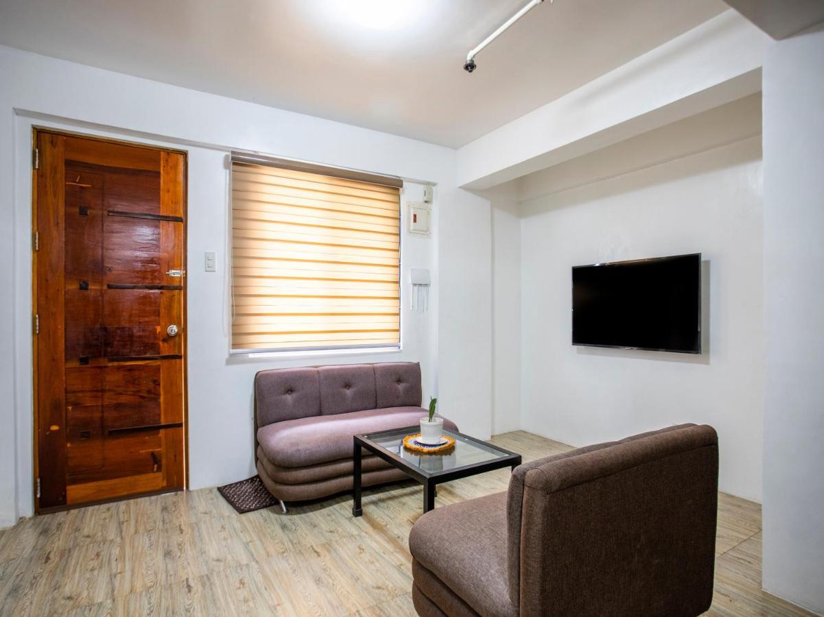 Capital O 806 Pattaui Residences Taguig Exterior photo