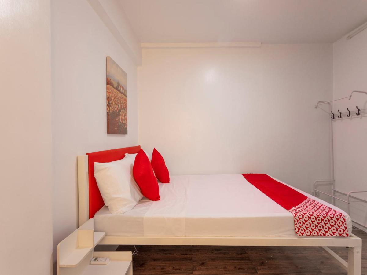 Capital O 806 Pattaui Residences Taguig Exterior photo