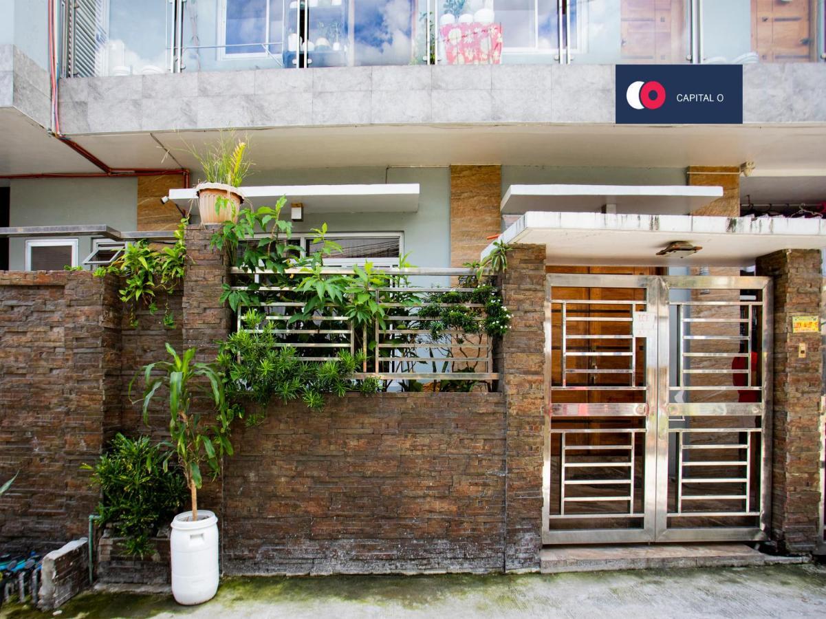 Capital O 806 Pattaui Residences Taguig Exterior photo